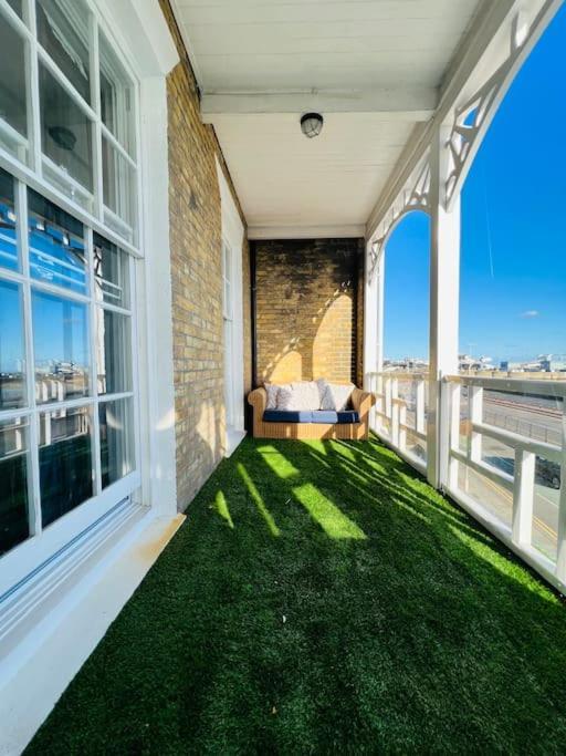Flat 4 Marine Parade House, 1 East Cliff- Next To Dover Port, White Cliffs, Beach, Castle Екстер'єр фото