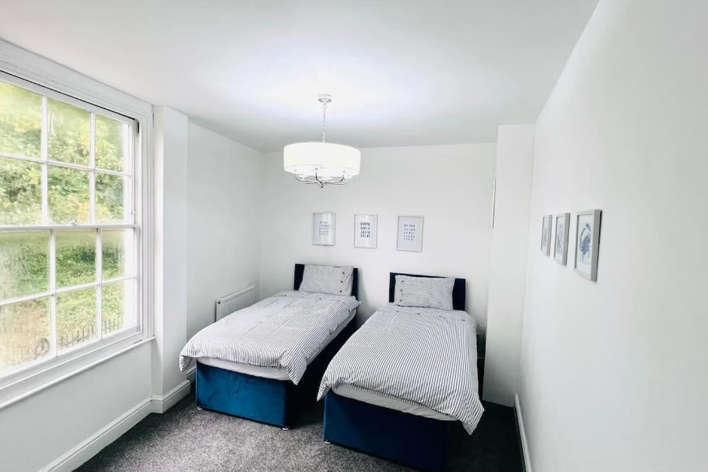 Flat 4 Marine Parade House, 1 East Cliff- Next To Dover Port, White Cliffs, Beach, Castle Екстер'єр фото